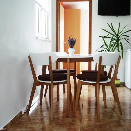 Apartman Zec *